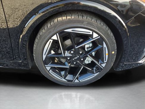 New 2026 Kia K4 GT-Line image 5