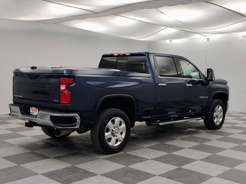 Used 2021 Chevrolet Silverado 2500 LTZ w/ LTZ Premium Package image 12