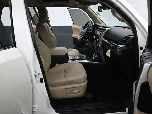 Used 2023 Toyota 4Runner Limited image 38