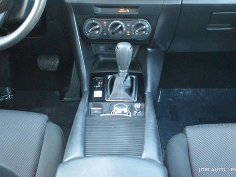 Used 2017 MAZDA MAZDA3 Sport FWD image 27