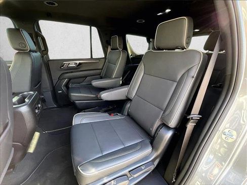 Certified 2025 Chevrolet Tahoe Premier image 28