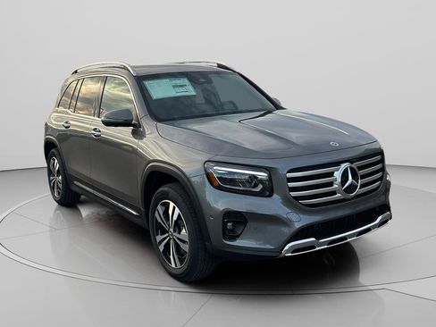 New 2026 Mercedes-Benz GLB 250 4MATIC image 7