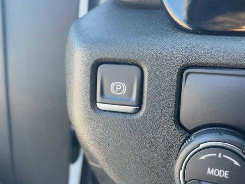 Used 2025 Chevrolet Silverado 1500 LT RWD image 17
