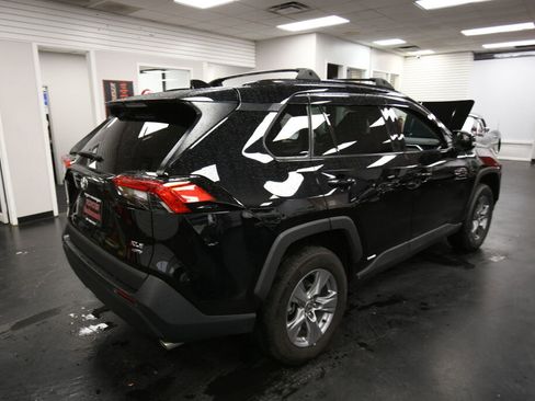 Certified 2022 Toyota RAV4 XLE image 7