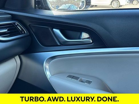 Used 2023 Genesis G70 2.0T AWD/4WD image 25