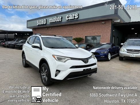 Used 2017 Toyota RAV4 XLE image 1