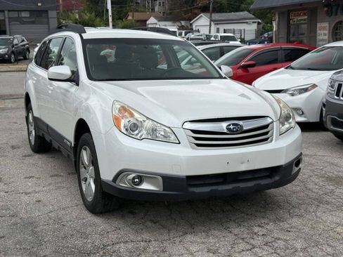 Used 2012 Subaru Outback 2.5i w/ Alloy Wheel Pkg AWD/4WD image 3