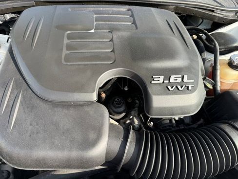 Used 2016 Dodge Challenger SXT Plus image 10