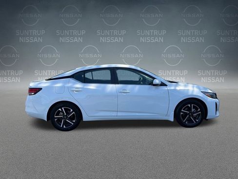 Used 2025 Nissan Sentra SV w/ Trunk Package FWD image 7