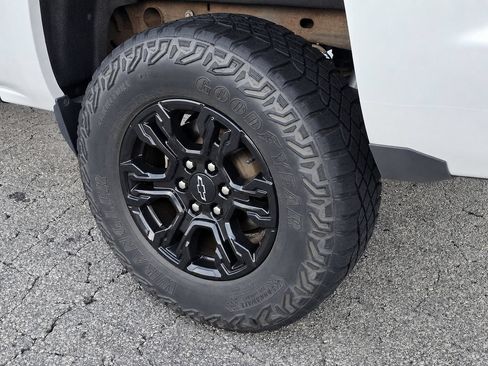 Used 2016 Chevrolet Silverado 1500 LT w/ All Star Edition AWD/4WD image 12