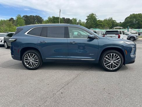 New 2026 Buick Enclave Avenir w/ Super Cruise Package image 5