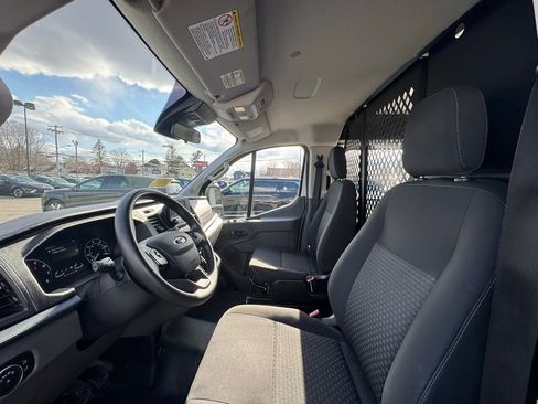 Used 2024 Ford Transit 250 Low Roof AWD w/ Exterior Upgrade Package image 16