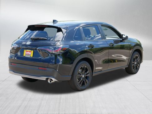 Certified 2026 Honda HR-V Sport image 7
