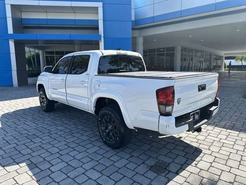 Used 2022 Toyota Tacoma SR5 w/ Technology Package RWD image 39