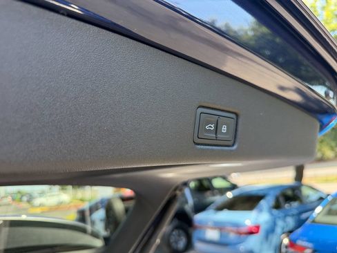 Used 2025 Audi Q5 Premium w/ 19" Wheel Package AWD/4WD image 28