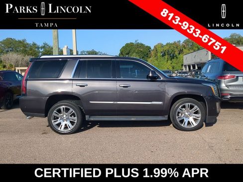 Used 2018 Cadillac Escalade Luxury AWD/4WD image 3