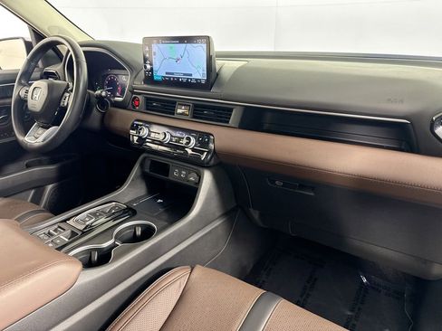 Used 2024 Honda Pilot Elite image 38
