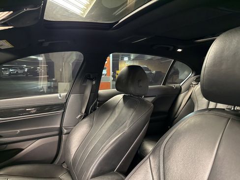 Used 2017 BMW 740e xDrive image 12