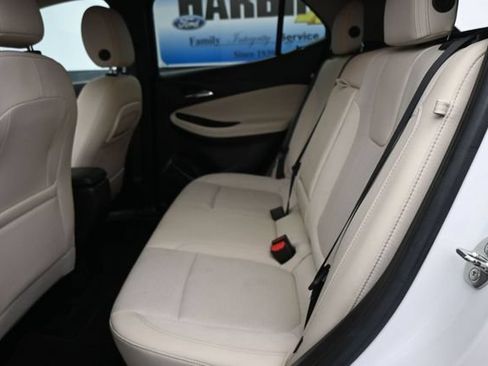 Used 2022 Buick Encore GX Select FWD image 10