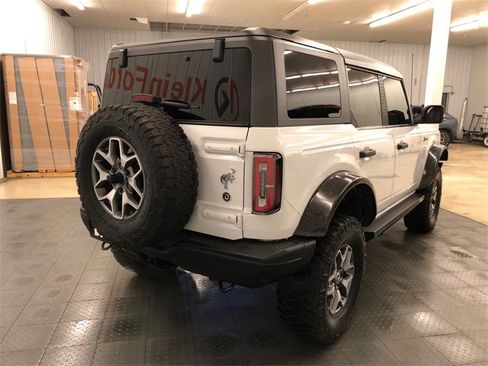 Used 2021 Ford Bronco Badlands image 11