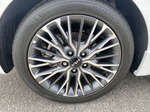 Used 2023 Kia Forte GT-Line w/ GT-Line Technology Package FWD image 33