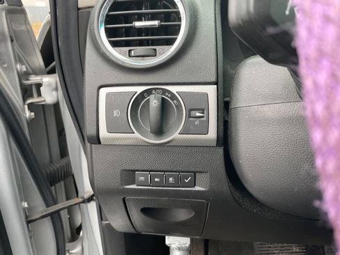 Used 2012 Chevrolet Captiva Sport LT w/ Convenience Package FWD image 34