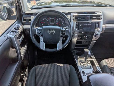 Used 2022 Toyota 4Runner Trail Special Edition AWD/4WD image 31