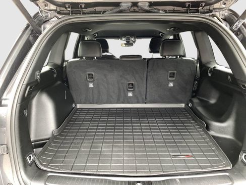 Used 2023 Jeep Grand Cherokee Altitude image 44