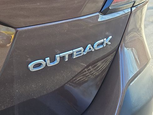 Used 2020 Subaru Outback Limited image 5