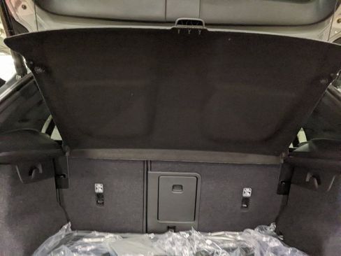 New 2026 Volvo XC40 B5 Plus w/ Protection Package Premier image 27