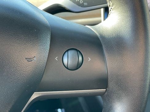 Used 2020 Tesla Model 3 image 14