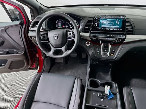 Used 2026 Honda Odyssey Sport-L image 19
