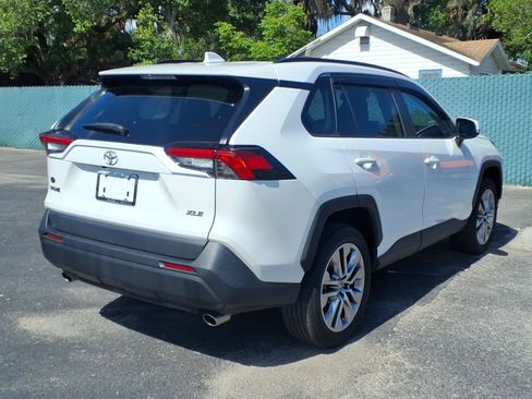 Used 2023 Toyota RAV4 XLE Premium FWD image 7