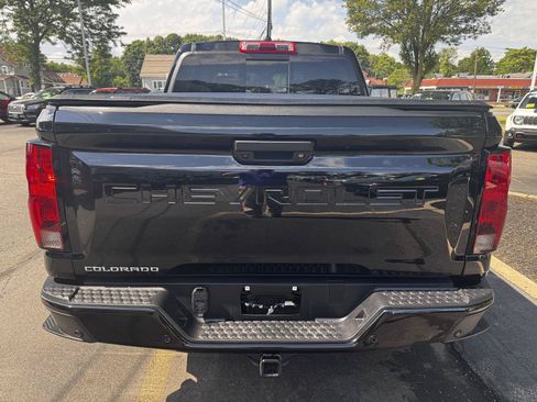 Used 2026 Chevrolet Colorado Trail Boss AWD/4WD image 5