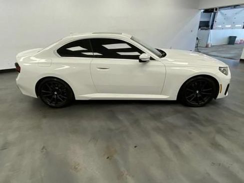 Used 2022 BMW 230i Coupe w/ Premium Package 2 RWD image 6