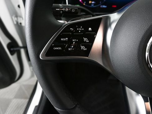 Certified 2025 Mercedes-Benz GLC 300 4MATIC image 10