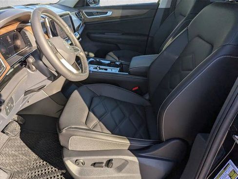 New 2026 Volkswagen Atlas SE image 4