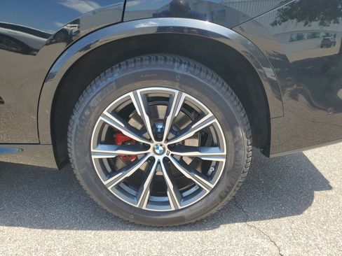 Used 2024 BMW X5 xDrive40i w/ M Sport Package AWD/4WD image 29