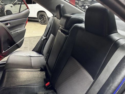 Used 2019 Toyota Corolla SE FWD image 43
