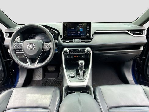 Used 2019 Toyota RAV4 XSE w/ XSE Weather Package AWD/4WD image 3