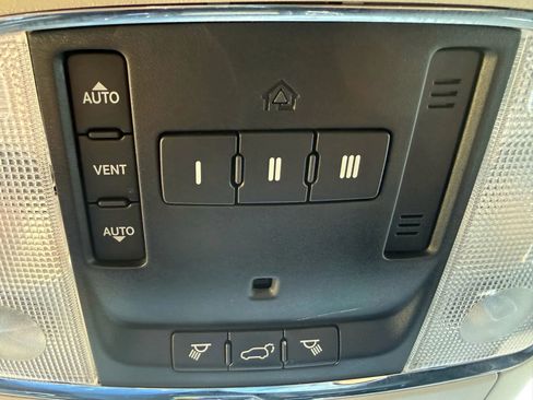 Used 2016 Dodge Durango Limited w/ Premium Group image 22