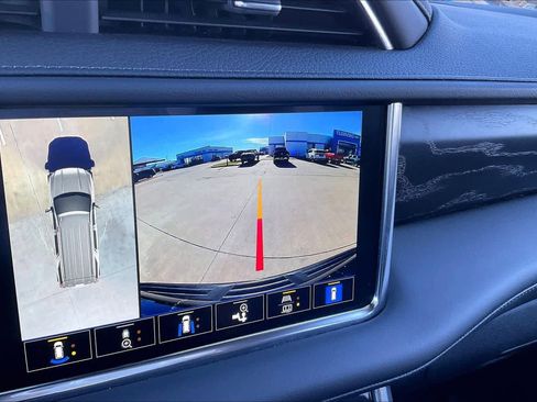 Used 2024 GMC Yukon Denali image 26