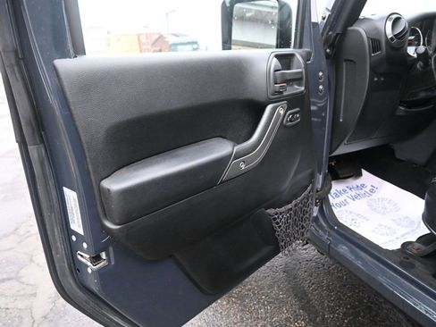 Used 2017 Jeep Wrangler Unlimited Sport w/ Quick Order Package 24S image 28