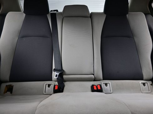 Used 2021 Toyota Corolla LE image 14