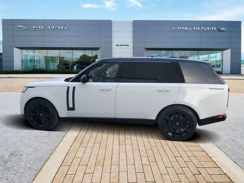 Certified 2023 Land Rover Range Rover Long Wheelbase SE image 8