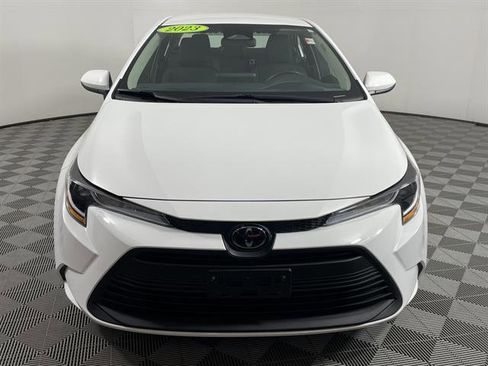 Certified 2023 Toyota Corolla LE image 2