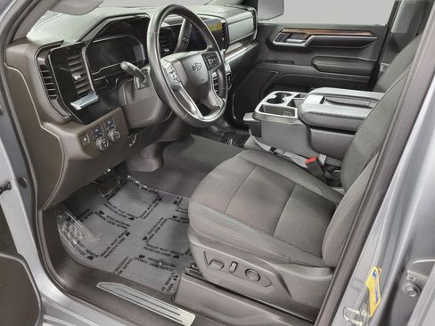 Used 2023 Chevrolet Silverado 1500 RST AWD/4WD image 9