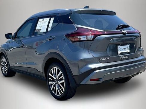 Used 2024 Nissan Kicks SV FWD image 4