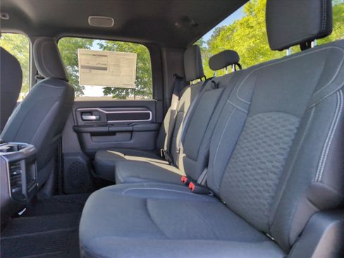 New 2026 RAM 2500 Big Horn AWD/4WD image 34
