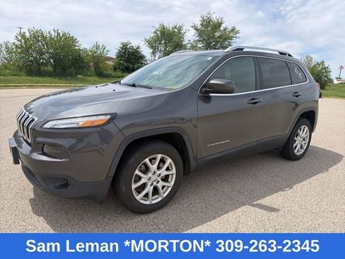 Used 2016 Jeep Cherokee Latitude w/ Comfort/Convenience Group FWD image 1